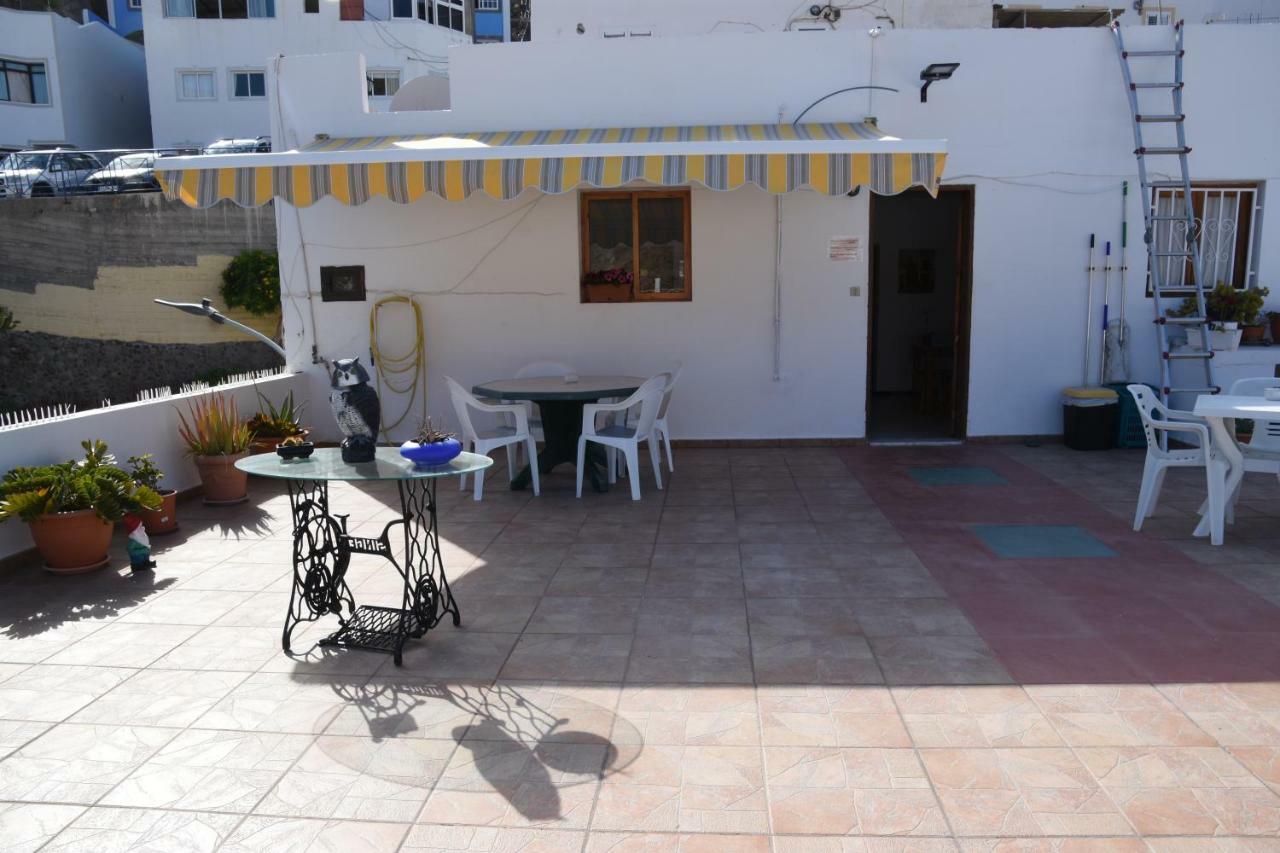 Pension Eva Puerto De Mogan Exterior photo